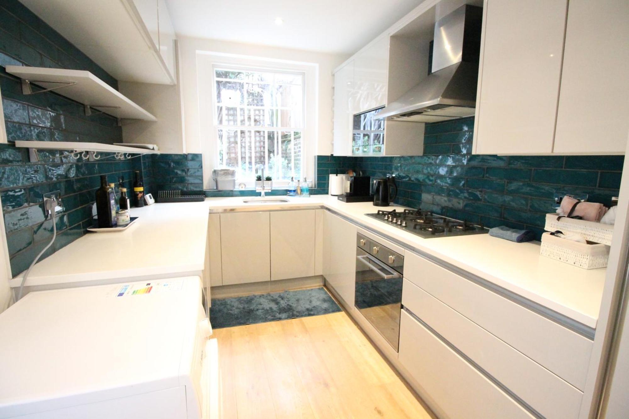 Stylish And Chic Flat 2bed 2bath In Notting Hill *